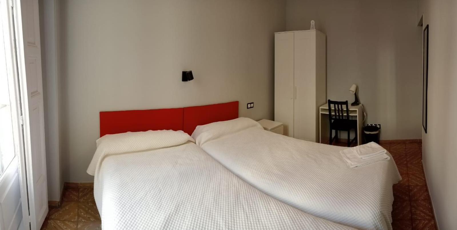 Hostal Yolanda Madrid Exteriör bild